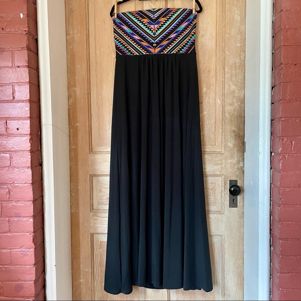 Thyme and Honey embroidered maxi with pockets XL